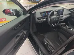 2023 Hongqi E-QM5 Basic Mobility, чёрный — фото 16