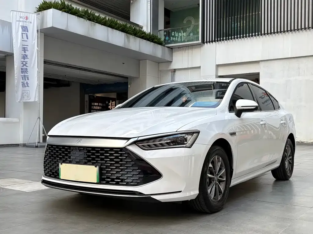 2024 BYD Qin PLUS Honor DM-i PHEV 55km Leading