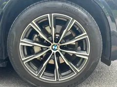 2022 BMW X5 M Sport Package, чёрный — фото 16