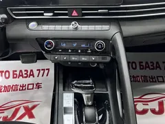 2023 Hyundai Elantra 1.5L CVT LUX Premium, белый — фото 12