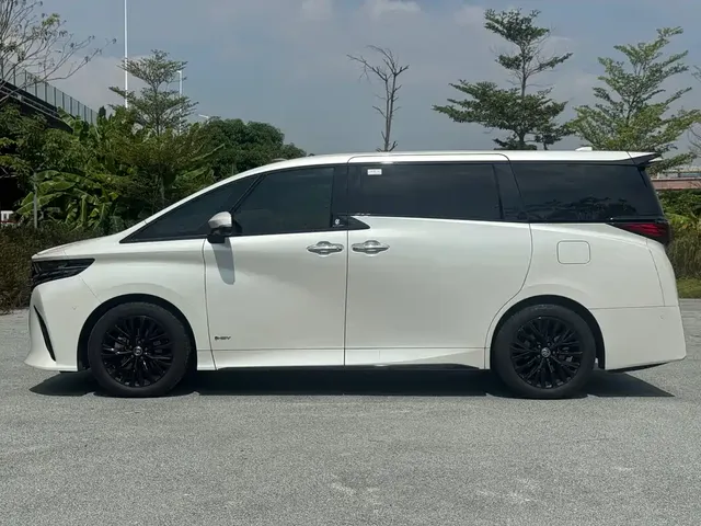 2024 Toyota Alphard 2.5L Hybrid Premium
