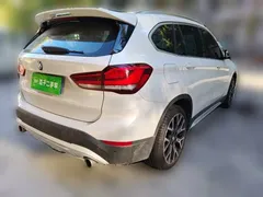 2021 BMW X1 Premium, белый — фото 8