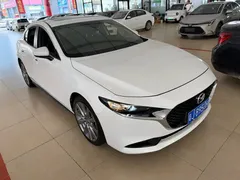 2021 Mazda 3 2.0L AT, белый — фото 2