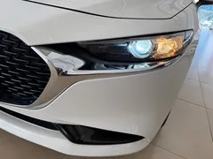 2021 Mazda 3 2.0L AT, белый — фото 5