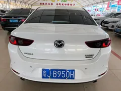 2021 Mazda 3 2.0L AT, белый — фото 8