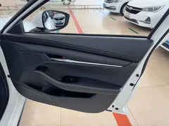 2021 Mazda 3 2.0L AT, белый — фото 31
