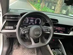 2022 Audi A3 Sportback 35 TFSI Luxury Sport, белый — фото 6