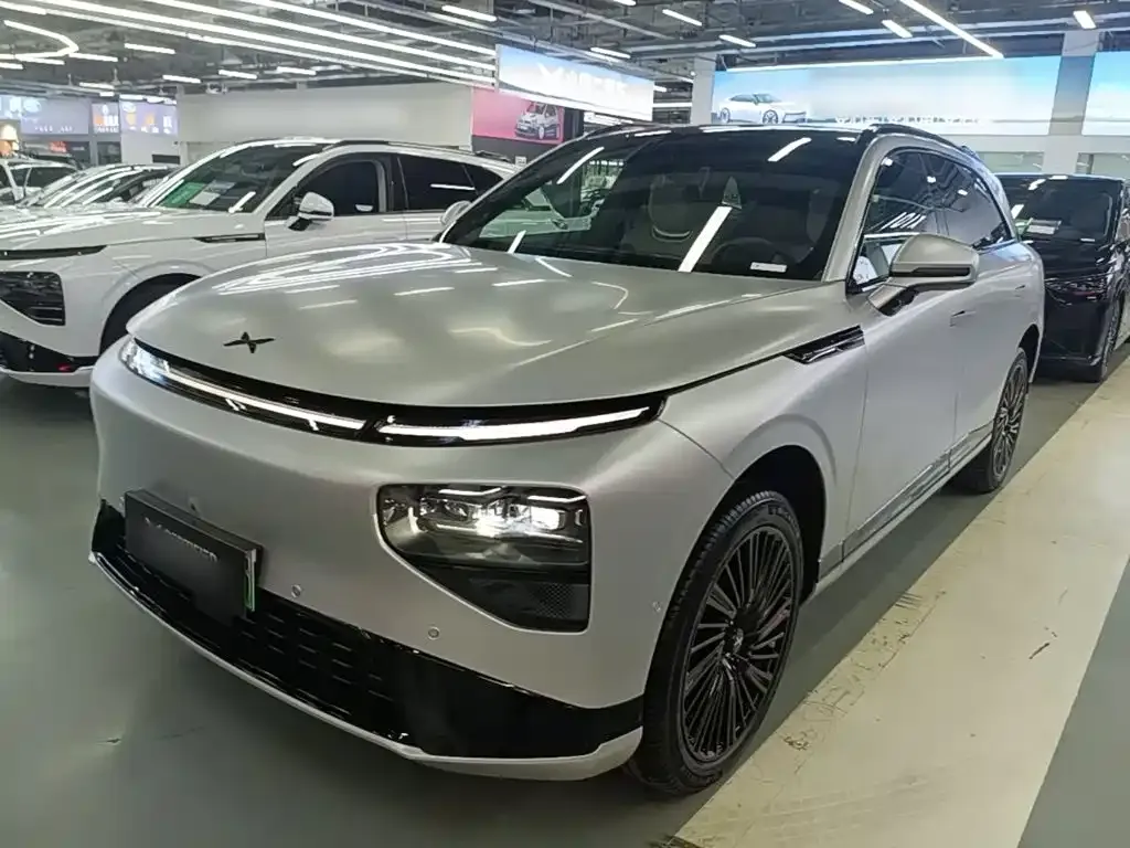 2025 Xpeng G9 725 Ultra Long Range Max