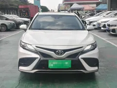 2021 Toyota Camry 2.0S Fashion, белый — фото 2