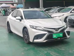 2021 Toyota Camry 2.0S Fashion, белый — фото 3