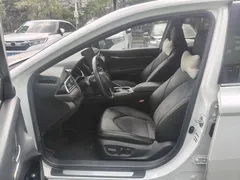 2021 Toyota Camry 2.0S Fashion, белый — фото 8