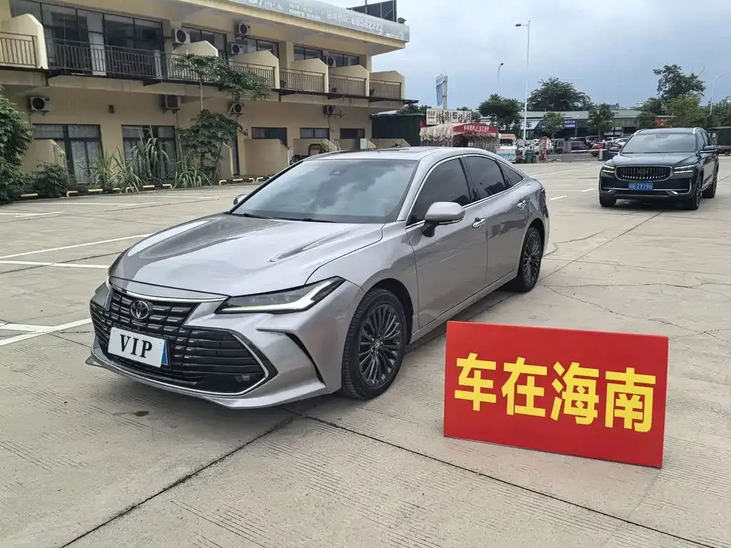 2022 Toyota Avalon 2.0L XLE Premium
