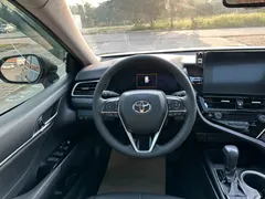 2021 Toyota Camry 2.5G Luxury, чёрный — фото 20