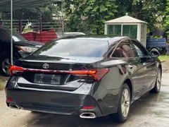 2019 Toyota Avalon 2.0L Luxury, чёрный — фото 7