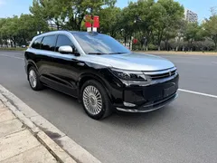 2024 Aito M7 1.5T Smart Driving 4WD Ultra 5-seat, чёрный — фото 3