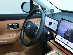 2026 Leapmotor C16 EV 630 LiDAR 6-seat, чёрный — фото 22