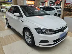 2021 Volkswagen Polo Plus 1.5L AT Colorful Tech, белый — фото 3