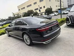 2021 Audi A8L 50 TFSI quattro Comfort, чёрный — фото 1