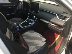 2021 Toyota RAV4 2.0L CVT 2WD Fashion, белый — фото 3