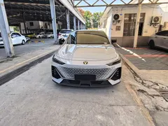 2022 Changan UNI-V 1.5T Premium — фото 2