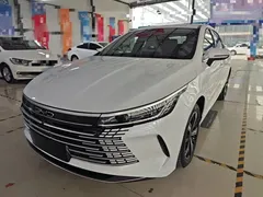 2023 BYD Destroyer 05 Champion DM-i PHEV 120KM Premium, белый — фото 1