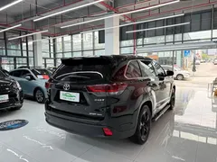 2021 Toyota Highlander 2.0T 4WD 7, чёрный — фото 16