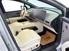 2025 Li Auto i6 4WD Standard — фото 18