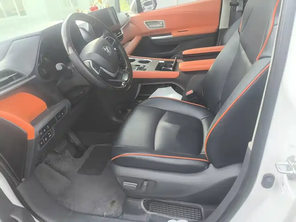 2023 Toyota Sienna 2.5L Hybrid Comfort