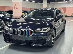 2022 BMW 5 Series 530Li Premium M Sport Package, чёрный — фото 1