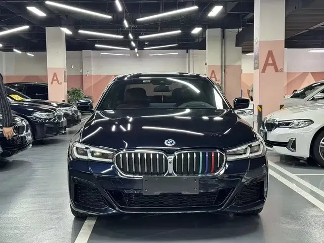 2022 BMW 5 Series 530Li Premium M Sport Package