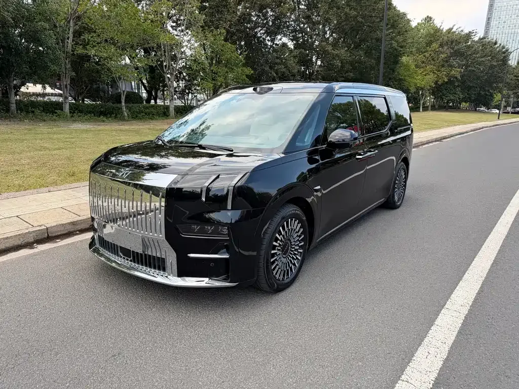 2024 Zeekr 009 6-seat Executive 4WD 140kWh