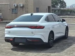 2025 BYD Qin L PHEV Smart Driving 120km Leading, белый — фото 7