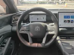 2025 BYD Qin L PHEV Smart Driving 120km Leading, белый — фото 15