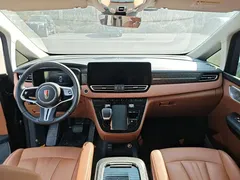 2024 Hongqi HQ9 2.0T PHEV 4WD Business — фото 10