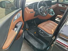 2024 Hongqi HQ9 2.0T PHEV 4WD Business — фото 16