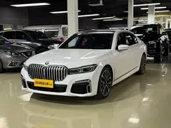 2021 BMW 7 Series 740Li Leading M Sport Package, чёрный — фото 1