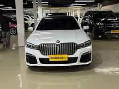 2021 BMW 7 Series 740Li Leading M Sport Package, чёрный — фото 2