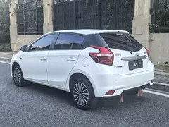 2021 Toyota Yaris L Zhixuan 1.5L CVT Leading, белый — фото 5