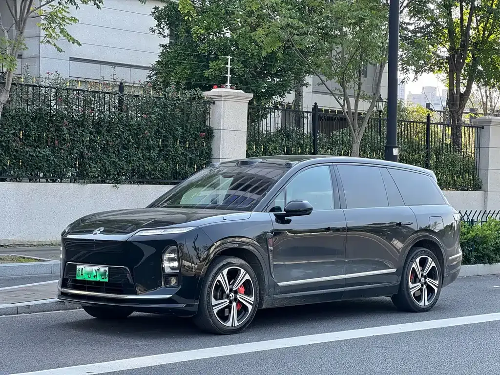 2026 Nio ES8 6-seat Executive Luxury