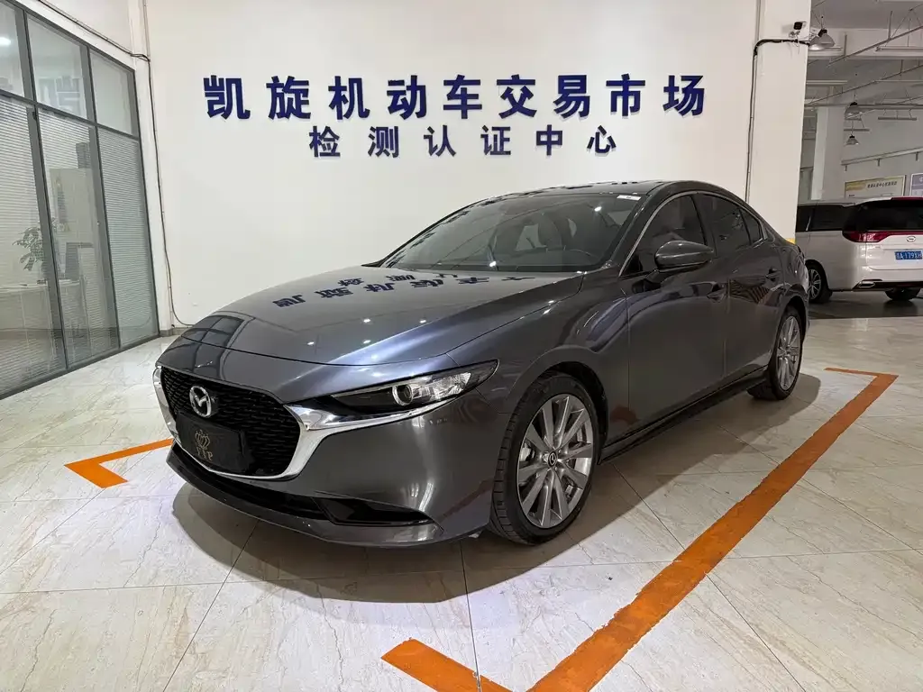 2022 Mazda 3 2.0L AT