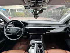 2023 Audi A8L 50 TFSI quattro Select, чёрный — фото 3