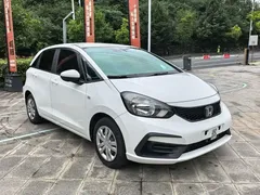 2021 Honda Fit 1.5L CVT, белый — фото 2