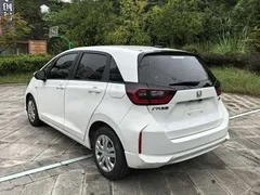 2021 Honda Fit 1.5L CVT, белый — фото 4