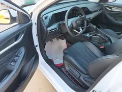 2021 Changan Eado PLUS 1.6L GDI MT Elite, белый — фото 16