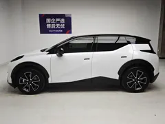 2023 Zeekr X 4WD YOU 4-seat, белый — фото 9