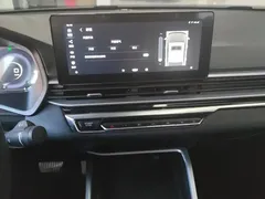 2022 Geely Emgrand 4th Gen 1.5L CVT Premium, белый — фото 13
