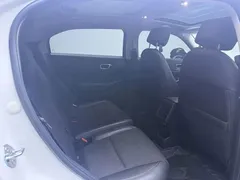 2023 Honda Vezel 1.5L CVT Tech, белый — фото 10