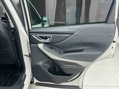 2022 Subaru Forester 2.0i AWD Luxury EyeSight, белый — фото 11