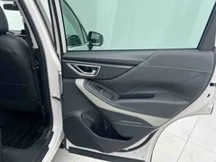 2022 Subaru Forester 2.0i AWD Luxury EyeSight, белый — фото 13