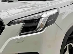 2022 Subaru Forester 2.0i AWD Luxury EyeSight, белый — фото 19